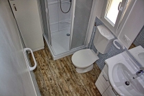 mobilheim-gardasee-5-personen-bad-dusche-03
