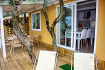 mobilheim-gardasee-5-personen-veranda-01