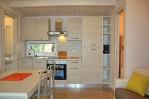 mobilhaus-camping-gardasee-castelletto-lemaior-peler3-01