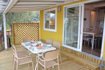 mobilheim-camping-gardasee-castelletto-lemaior-peler3-terrasse-02