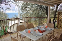 mobilheim-camping-gardasee-castelletto-lemaior-peler3-terrasse-06